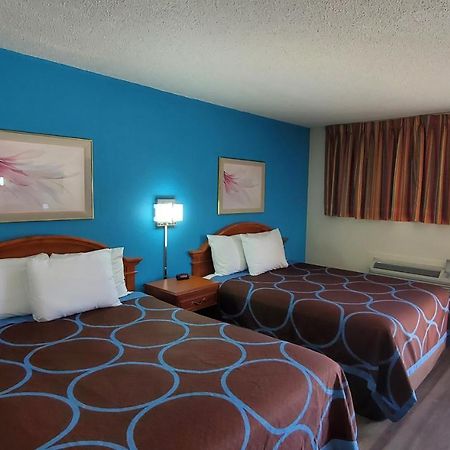 American Inn Motel Pratt Esterno foto