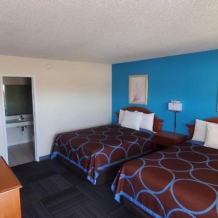 American Inn Motel Pratt Esterno foto