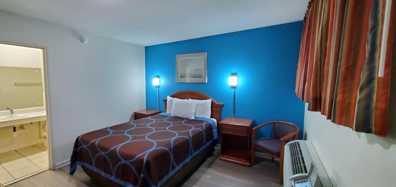 American Inn Motel Pratt Esterno foto