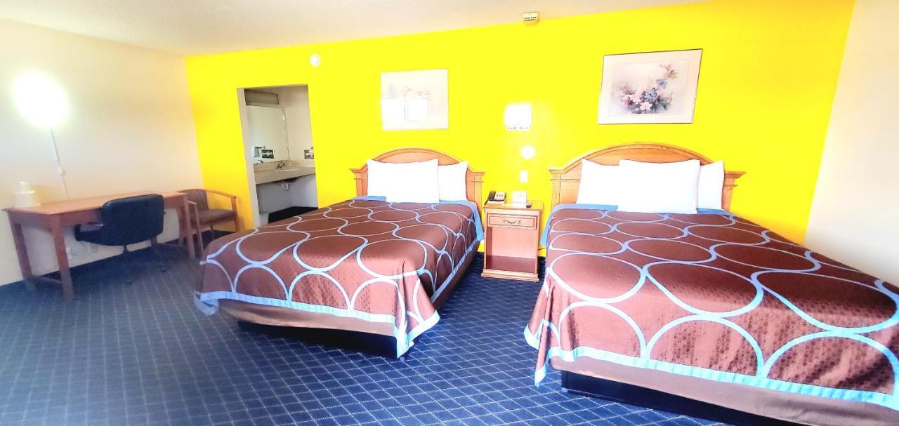 American Inn Motel Pratt Esterno foto