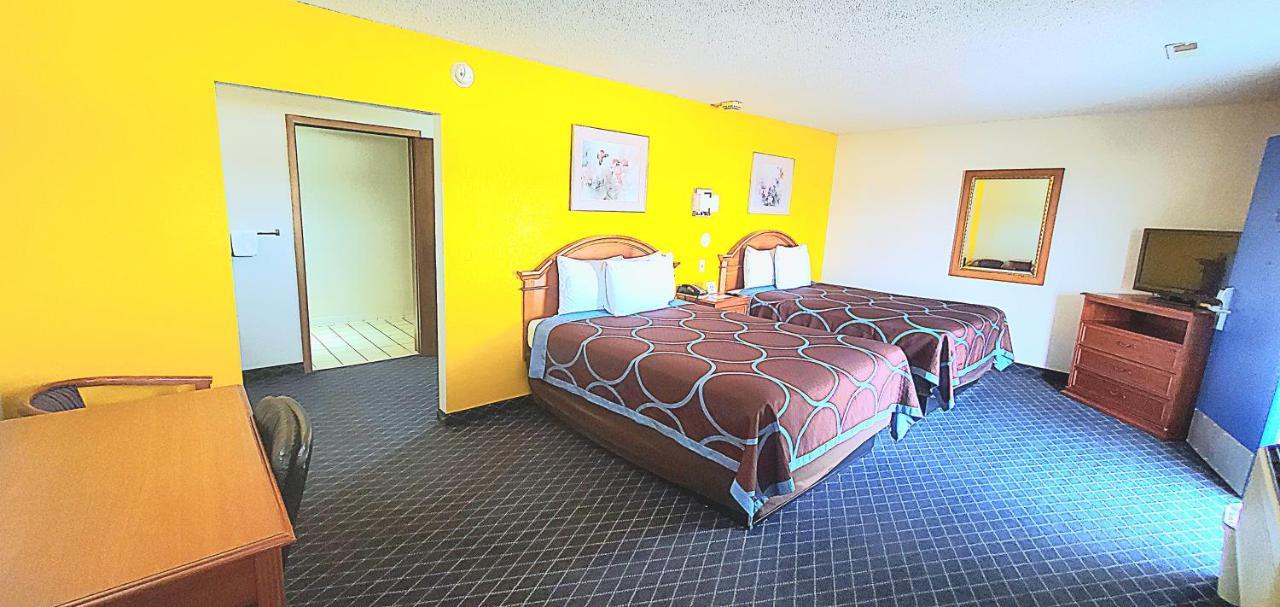 American Inn Motel Pratt Esterno foto