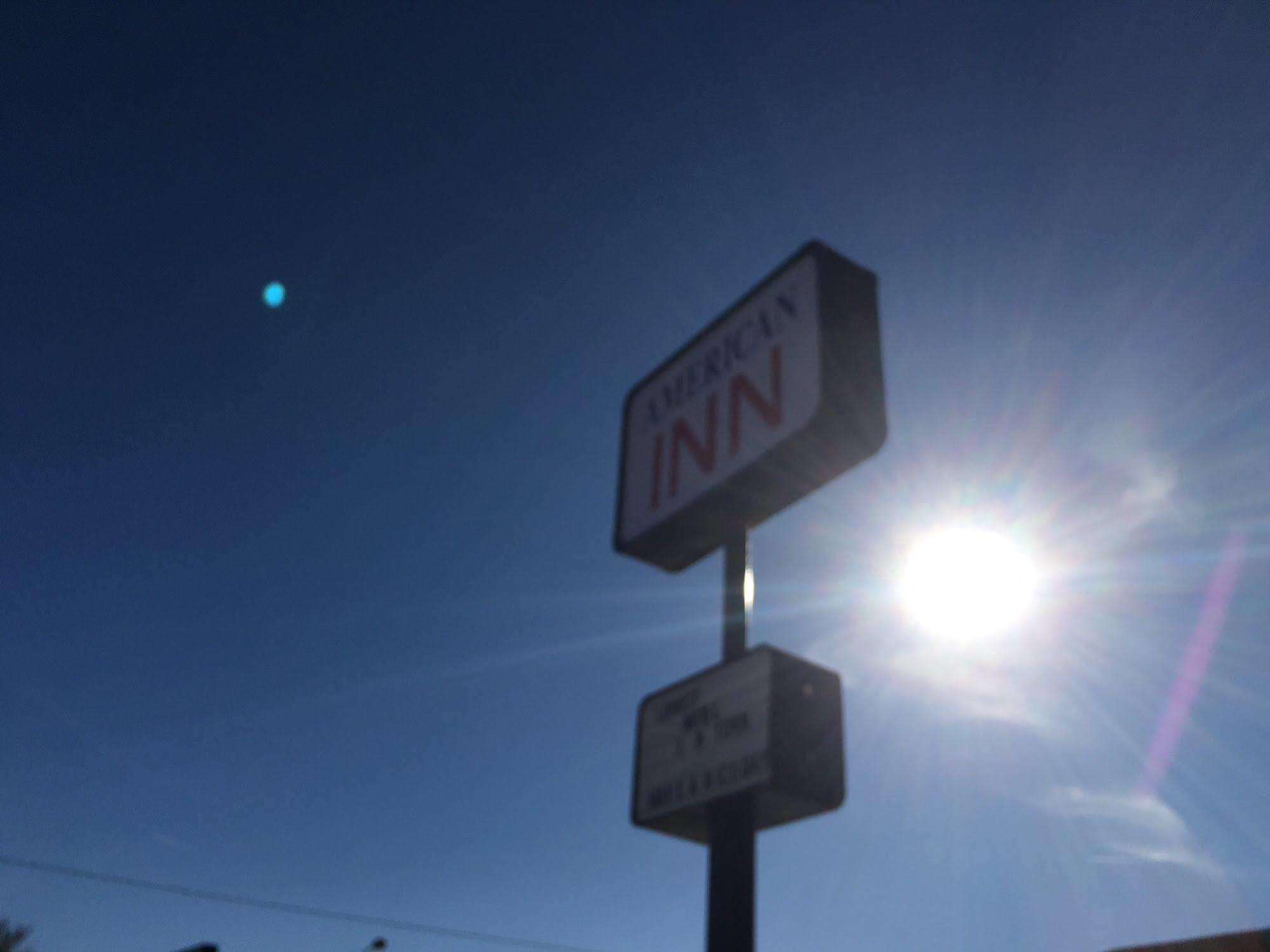 American Inn Motel Pratt Esterno foto